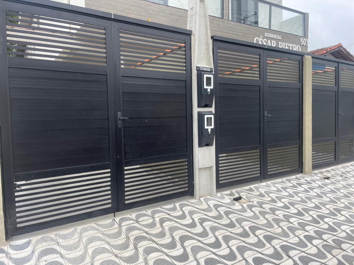 Casa Novinha - Praia Grande - Mirim - 3 Quadras Da Praia Wi-Fi Villa ภายนอก รูปภาพ